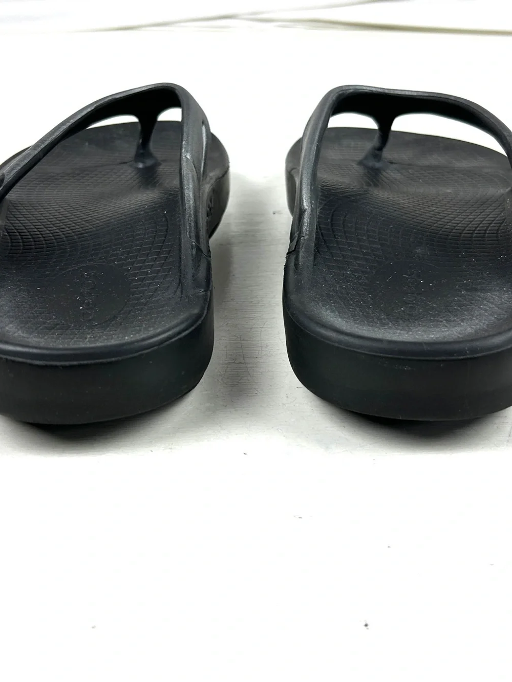 OOFOS Toe Slide Sandal Post Run Recovery Footwear M9 W11 EUR 42 Black Gray